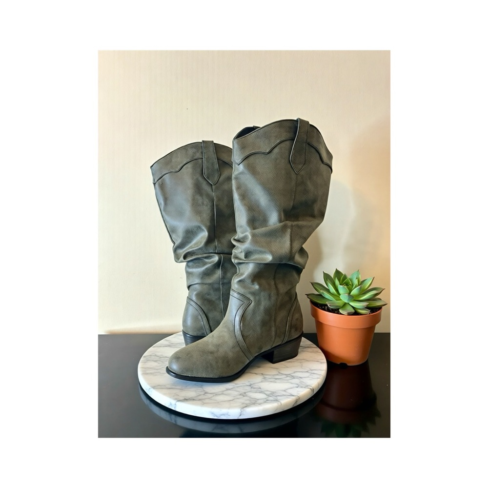 Journee Collection Drover Boot - Picture 6 of 9